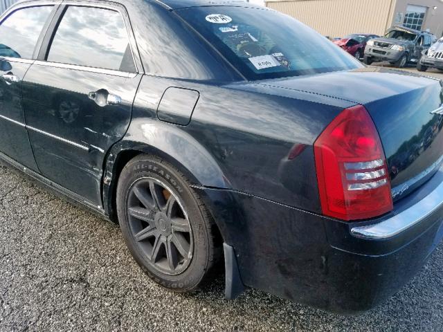 2C3AA63H45H104200 - 2005 CHRYSLER 300 BLACK photo 9