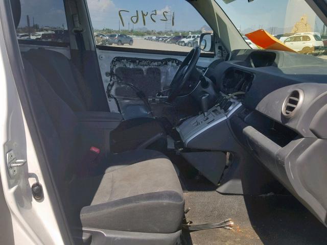 JTLZE4FE9B1123090 - 2011 TOYOTA SCION XB 白色 照片 5