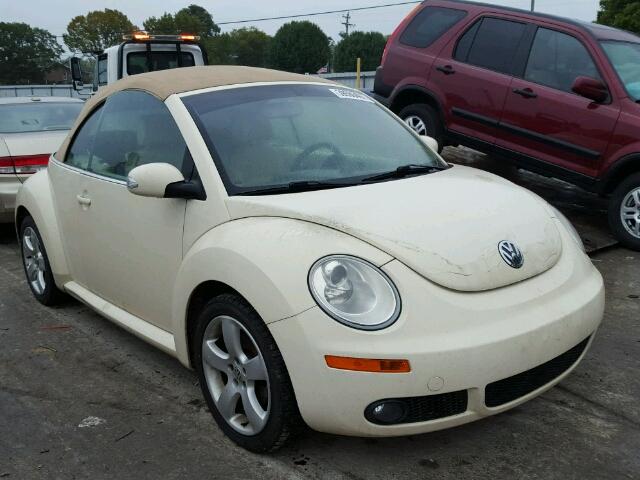 3VWSF31Y76M303342 - 2006 VOLKSWAGEN NEW BEETLE WHITE photo 1