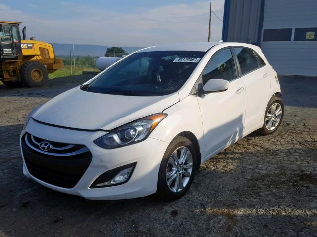 KMHD35LE0DU061243 - 2013 HYUNDAI ELANTRA GT WHITE photo 2