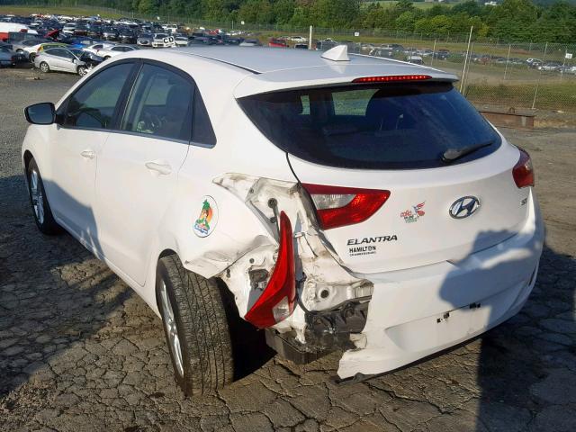 KMHD35LE0DU061243 - 2013 HYUNDAI ELANTRA GT WHITE photo 9