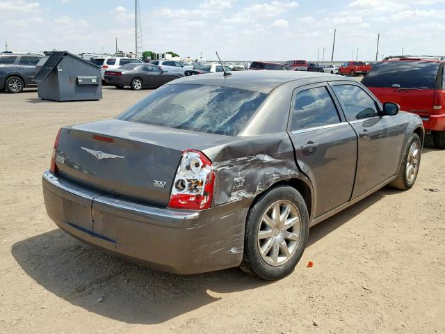 2C3KA33G88H284795 - 2008 CHRYSLER 300 LIMITE CHARCOAL photo 4