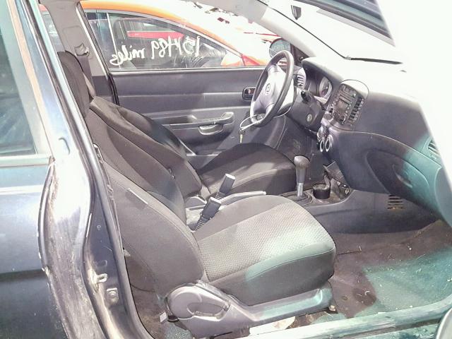 KMHCM36C17U035858 - 2007 HYUNDAI ACCENT GS GRAY photo 5