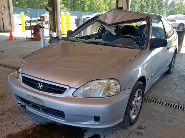 1HGEJ6226YL057979 - 2000 HONDA CIVIC DX SILVER photo 2