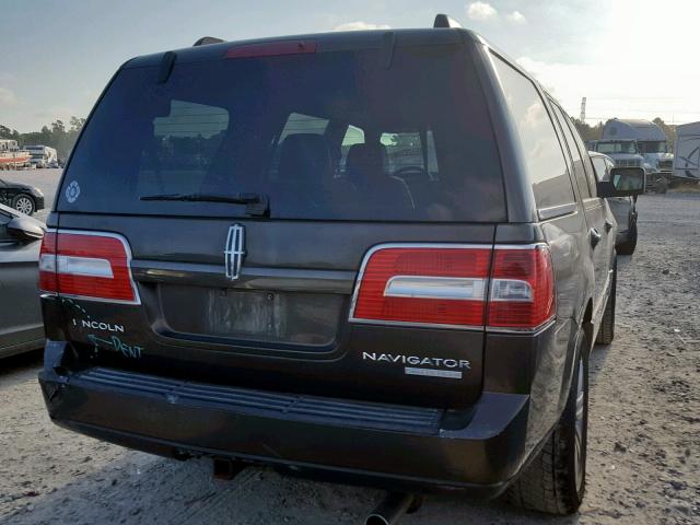 5LMFU27578LJ01955 - 2008 LINCOLN NAVIGATOR GRAY photo 4