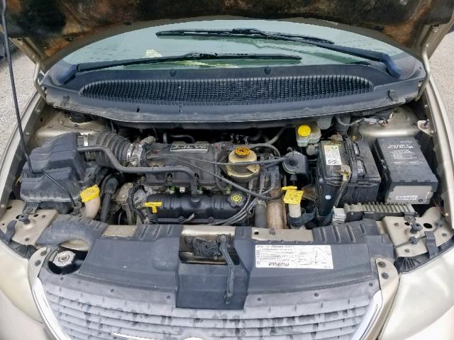 2C4GP44302R614139 - 2002 CHRYSLER TOWN & COU BROWN photo 7