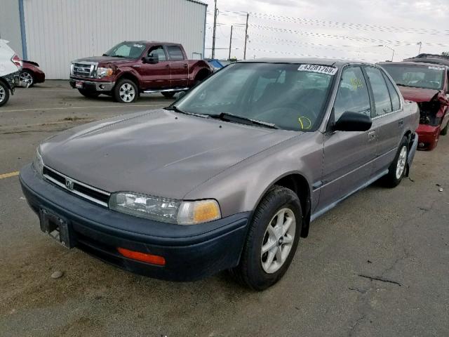 JHMCB7546NC030779 - 1992 HONDA ACCORD DX BROWN photo 2