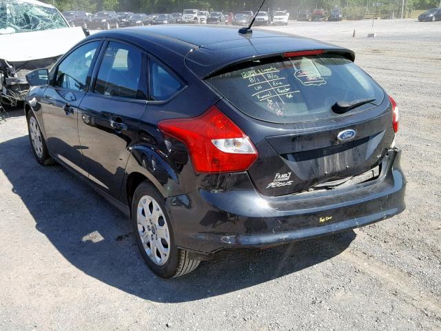 1FAHP3K26CL111482 - 2012 FORD FOCUS SE BLACK photo 3