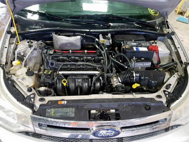 1FAHP36N29W242338 - 2009 FORD FOCUS SES SILVER photo 7