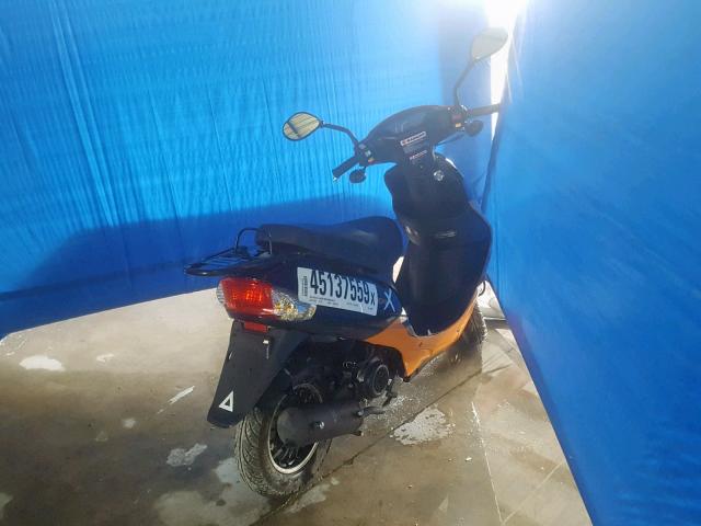 LL0TCAPH0KG400033 - 2019 REVO SCOOTER YELLOW photo 4