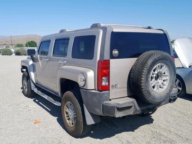 5GTEN13E088194653 - 2008 HUMMER H3 SILVER photo 3