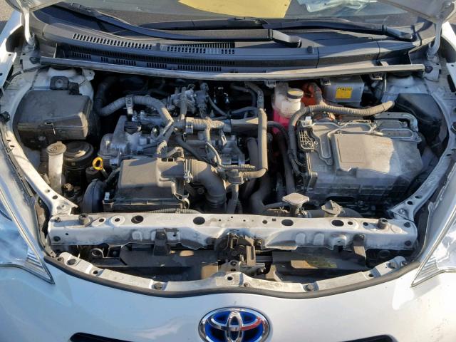 JTDKDTB30E1574024 - 2014 TOYOTA PRIUS C WHITE photo 7