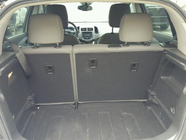 1G1JA6SH8D4100989 - 2013 CHEVROLET SONIC LS 白色 照片 9