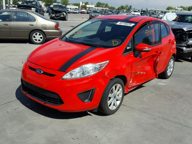 3FADP4EJ2DM111079 - 2013 FORD FIESTA SE RED photo 2