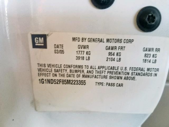 1G1ND52F85M223355 - 2005 CHEVROLET CLASSIC WHITE photo 10