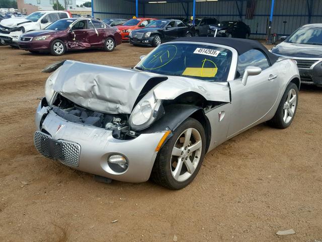 1G2MB35B66Y114316 - 2006 PONTIAC SOLSTICE SILVER photo 2