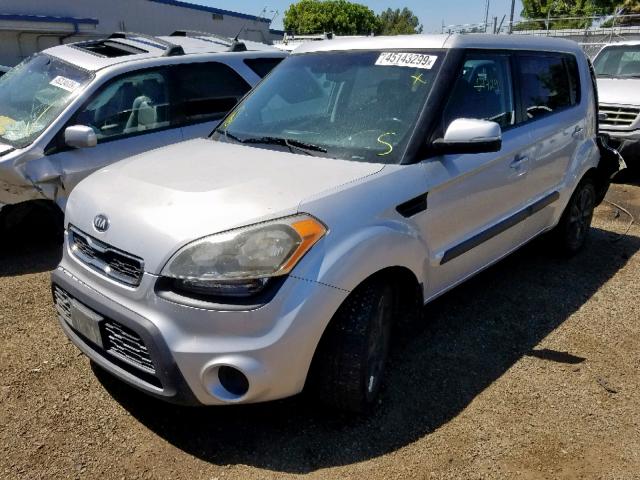 KNDJT2A6XD7584365 - 2013 KIA SOUL + SILVER photo 2