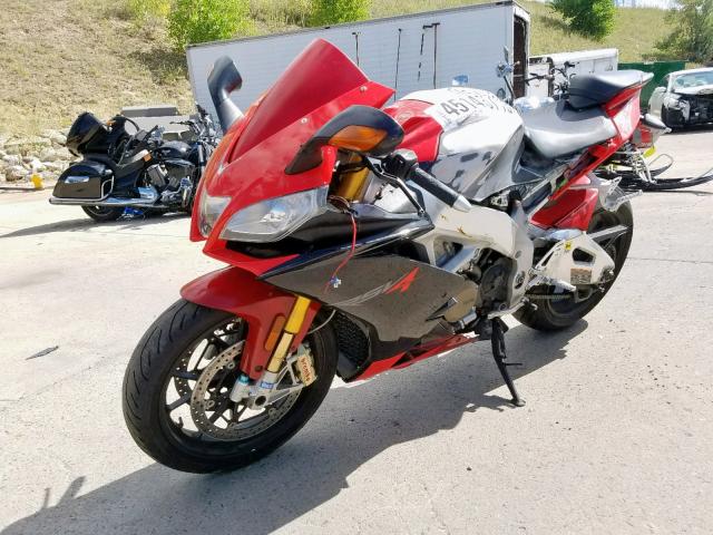 ZD4RKC000AS000092 - 2010 APRILIA RSV4 R-FAC RED photo 2