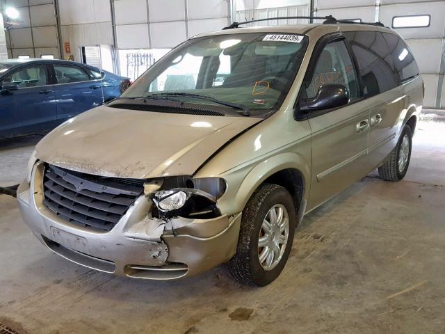 2A4GP54L36R650641 - 2006 CHRYSLER TOWN & COU GOLD photo 2