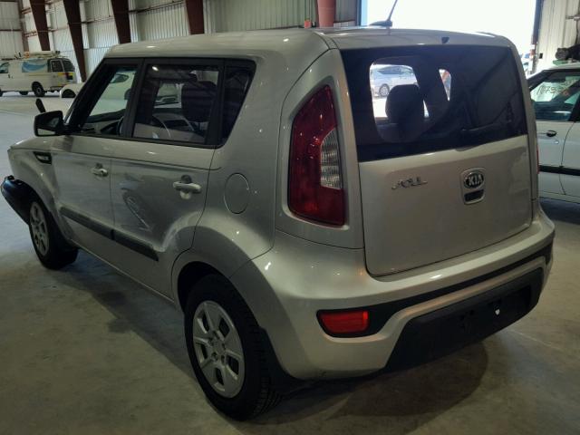 KNDJT2A51D7768522 - 2013 KIA SOUL SILVER photo 3