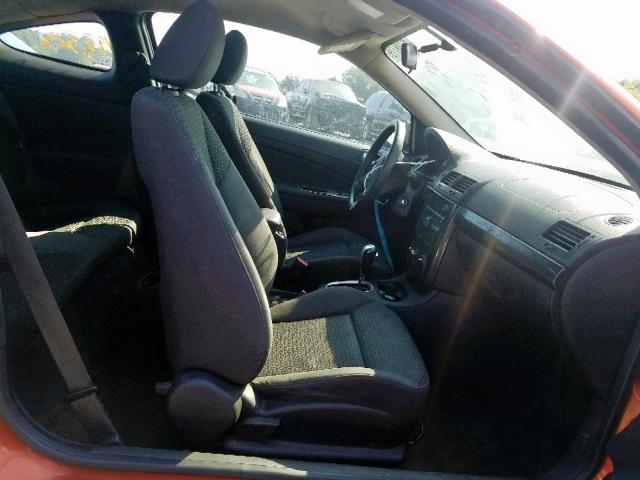 1G2AL15F077225846 - 2007 PONTIAC G5 Orange photo 5