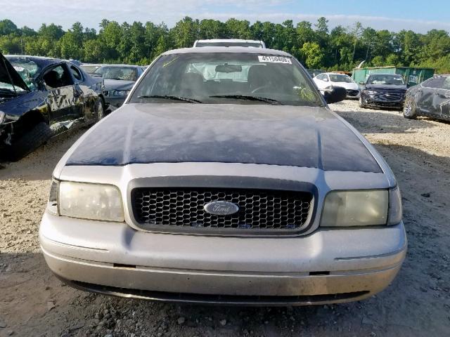 2FABP7BVXAX106602 - 2010 FORD CROWN VICT GRAY photo 9