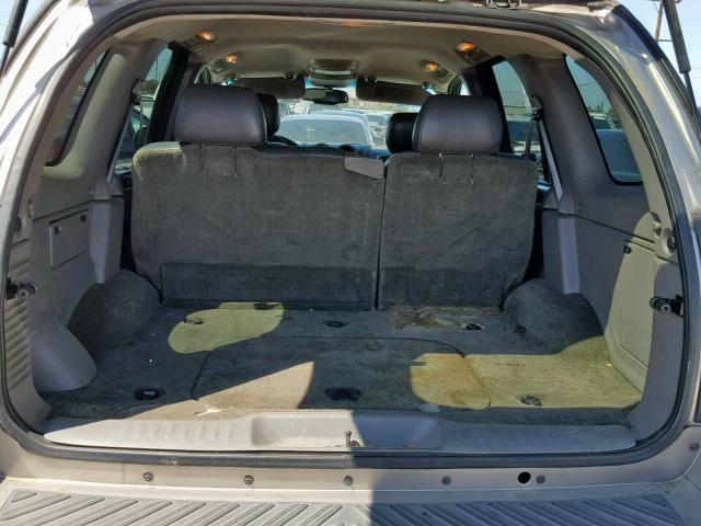 1GKDS13SX22527361 - 2002 GMC ENVOY GOLD photo 9