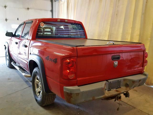 1D7HW28N45S237010 - 2005 DODGE DAKOTA QUA RED photo 3