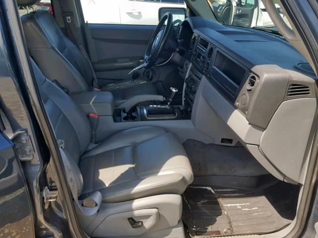 1J8HG48K06C327204 - 2006 JEEP COMMANDER BLUE photo 5