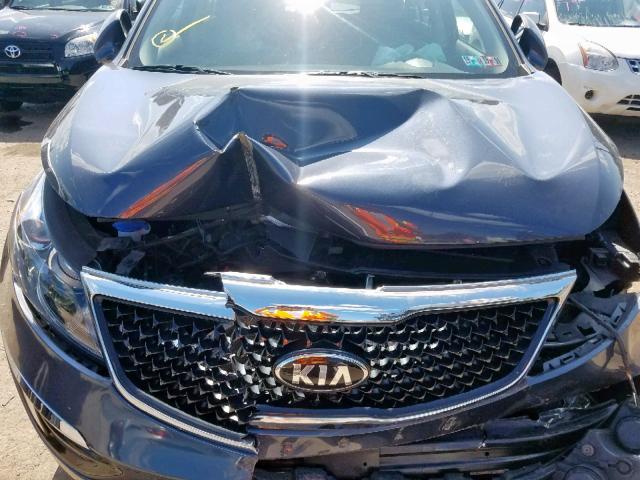 KNDPCCAC1F7766268 - 2015 KIA SPORTAGE E BLUE photo 9