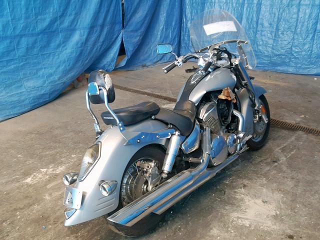 1HFSC52055A205606 - 2005 HONDA VT1300 S SILVER photo 4