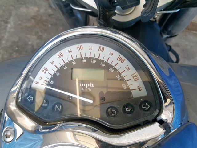 1HFSC52055A205606 - 2005 HONDA VT1300 S SILVER photo 8