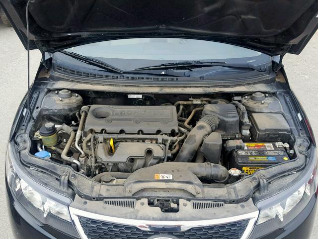 KNAFU5A24D5673701 - 2013 KIA FORTE EX BLACK photo 7