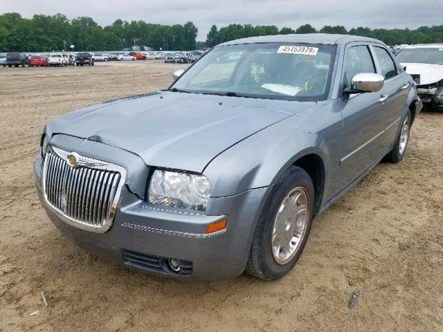 2C3KA53G06H352211 - 2006 CHRYSLER 300 TOURIN GRAY photo 2