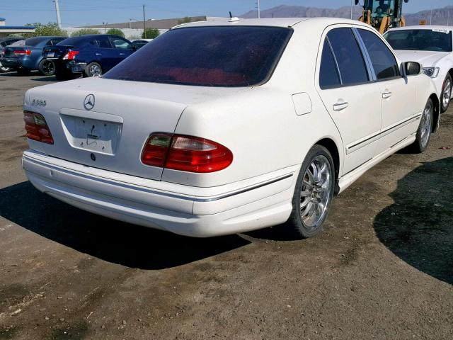 WDBJF65J82B418495 - 2002 MERCEDES-BENZ E 320 WHITE photo 4