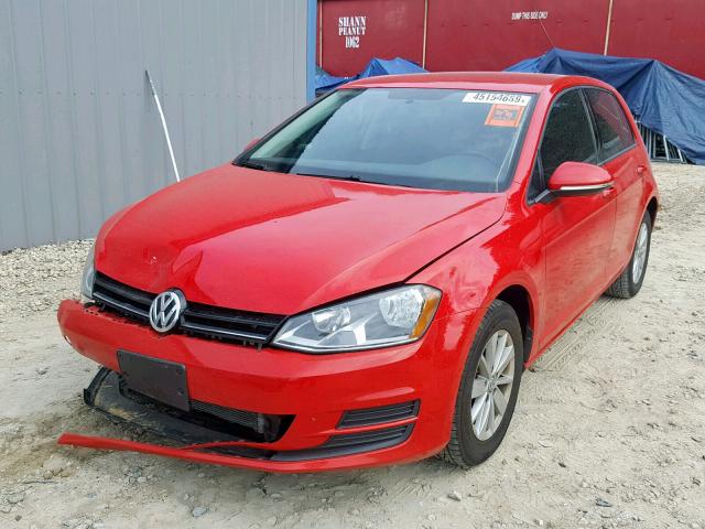 3VW117AU2GM060958 - 2016 VOLKSWAGEN GOLF S RED photo 2