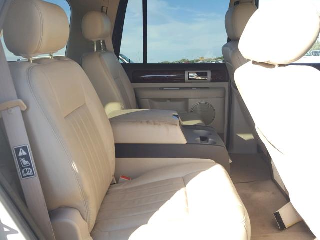 5LMFU28R83LJ35459 - 2003 LINCOLN NAVIGATOR SILVER photo 6