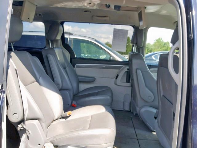 2V4RW3D17AR395589 - 2010 VOLKSWAGEN ROUTAN SE BLUE photo 6