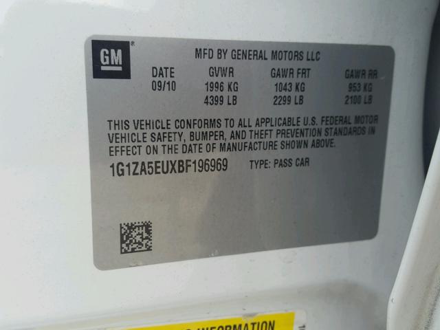 1G1ZA5EUXBF196969 - 2011 CHEVROLET MALIBU LS WHITE photo 10