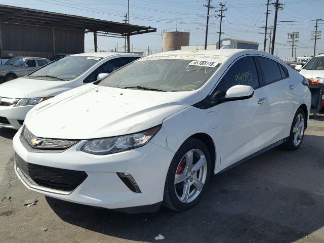 1G1RC6S56HU104631 - 2017 CHEVROLET VOLT LT WHITE photo 2