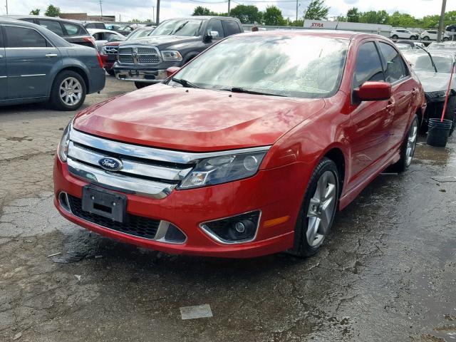 3FAHP0KC1AR273560 - 2010 FORD FUSION SPO RED photo 2