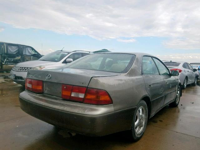 JT8BF28G4W0109167 - 1998 LEXUS ES 300 BROWN photo 4