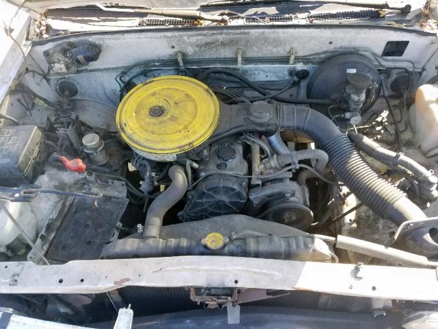 JAACL11LXN7206094 - 1992 ISUZU CONVENTION WHITE photo 7