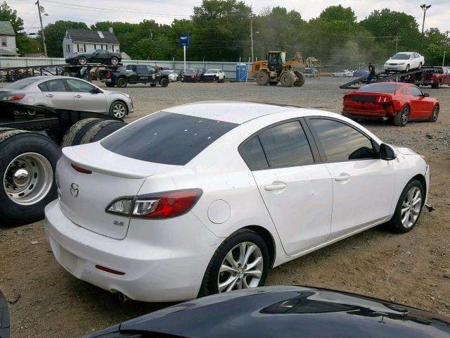 JM1BL1U62B1380623 - 2011 MAZDA 3 S WHITE photo 4