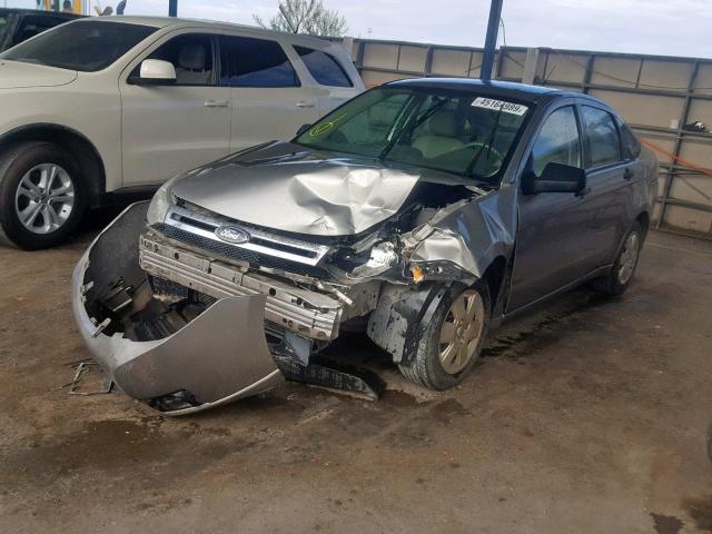 1FAHP34N88W137997 - 2008 FORD FOCUS S/SE SILVER photo 2