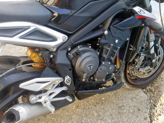 SMTA464S2JT895242 - 2018 TRIUMPH MOTORCYCLE STREET TRI BLACK photo 7