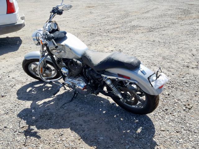 1HD1CT327BC443417 - 2011 HARLEY-DAVIDSON XLH1200 C GRAY photo 3