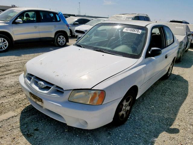 KMHCG35C92U173374 - 2002 HYUNDAI ACCENT GS WHITE photo 2