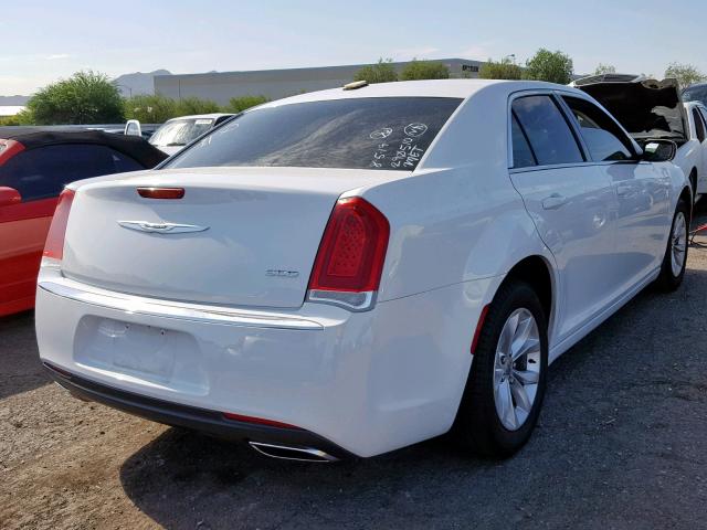 2C3CCAAG8JH338365 - 2018 CHRYSLER 300 TOURIN WHITE photo 4