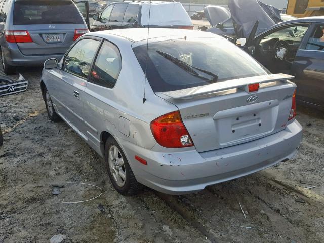 KMHCG35C55U361927 - 2005 HYUNDAI ACCENT GS SILVER photo 3